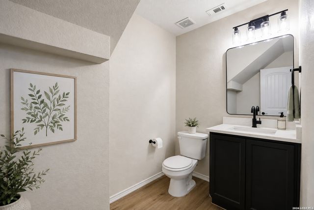 5711 ESPADA CLF, San Antonio, TX 78222