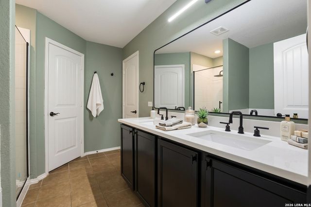 5711 ESPADA CLF, San Antonio, TX 78222