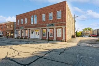 211 Dean Street 2A, Woodstock, IL 60098