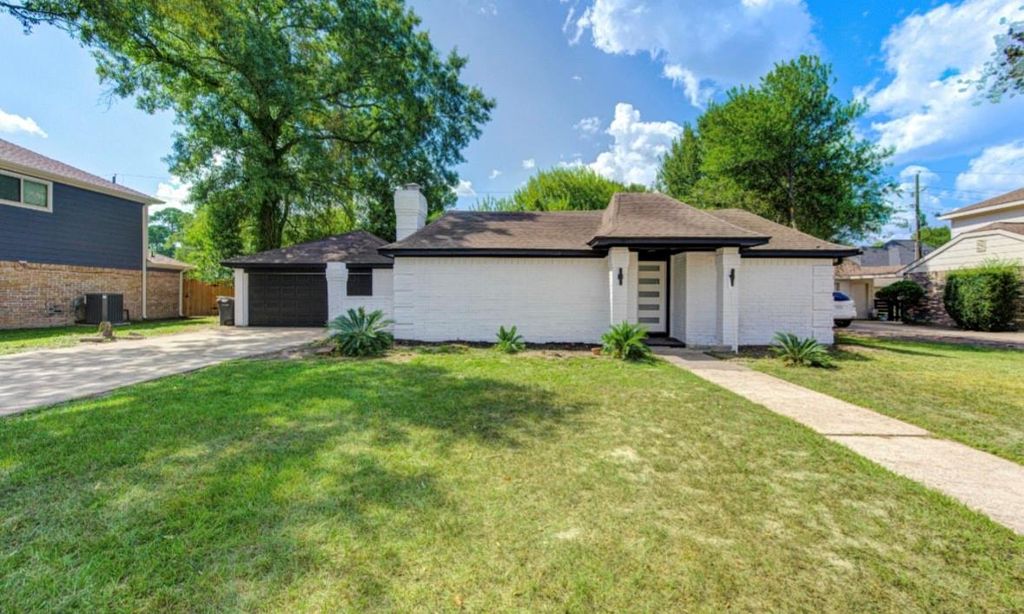 19919 Sweetgum Forest Drive, Humble, TX 77346