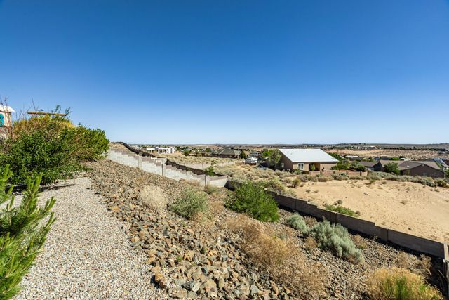 324 Encantado Ridge Court NE, Albuquerque, NM 87124