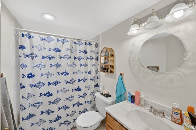 7670 S 1000 E, Midvale, UT 84047