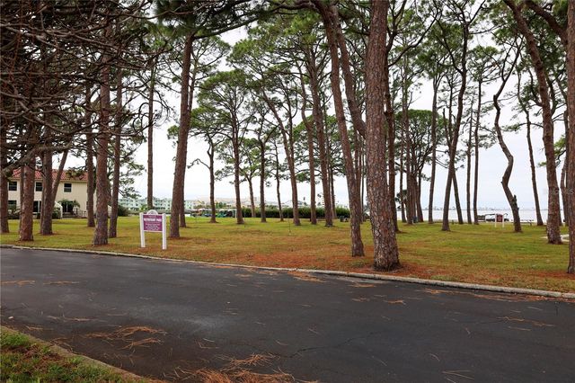 2700 BAYSHORE BOULEVARD 2105, Dunedin, FL 34698