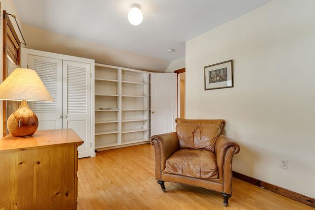 565 Main Street, Warren, VT 05674