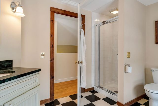 565 Main Street, Warren, VT 05674