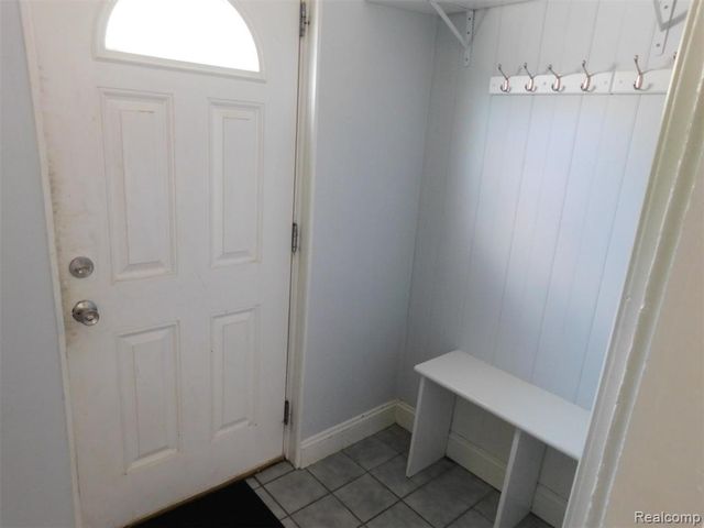 405 N Washington Avenue, Royal Oak, MI 48067