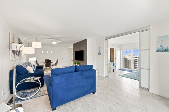 3221 S Ocean Boulevard 902, Highland Beach, FL 33487