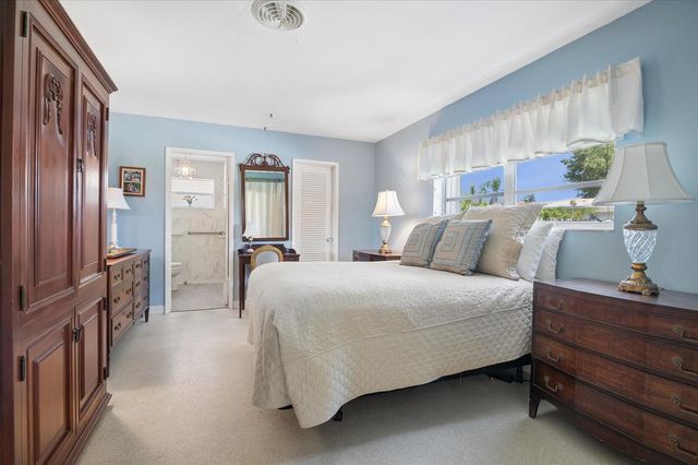 611 SE 11th Street, Pompano Beach, FL 33060