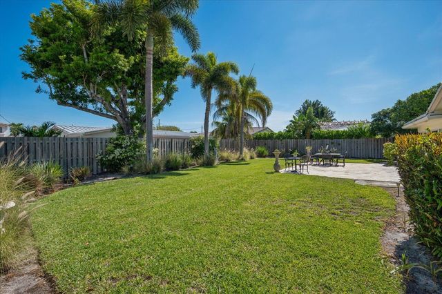 611 SE 11th Street, Pompano Beach, FL 33060
