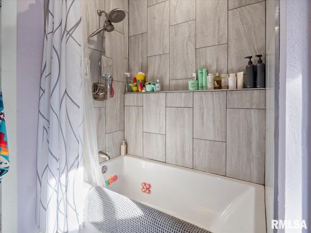 14107 German Church Road, Johnston City, IL 62951