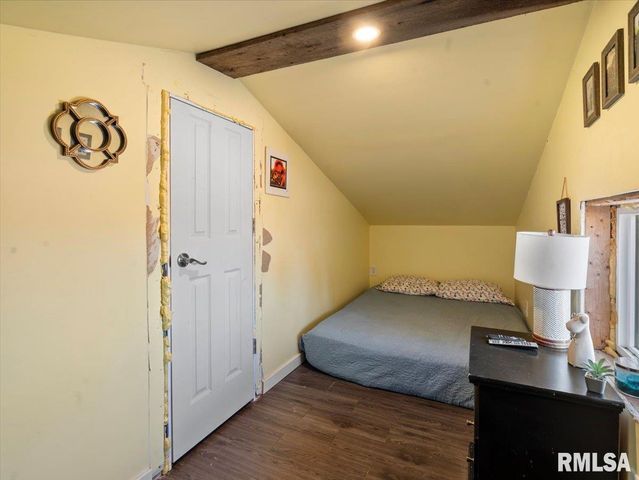 14107 German Church Road, Johnston City, IL 62951