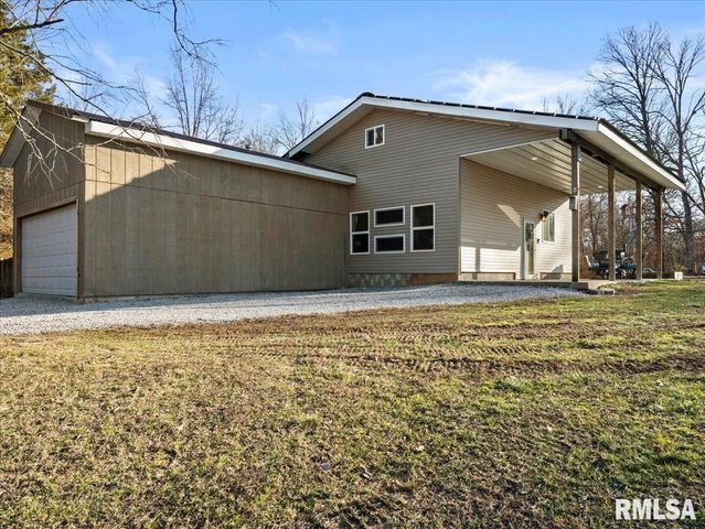 14107 German Church Road, Johnston City, IL 62951