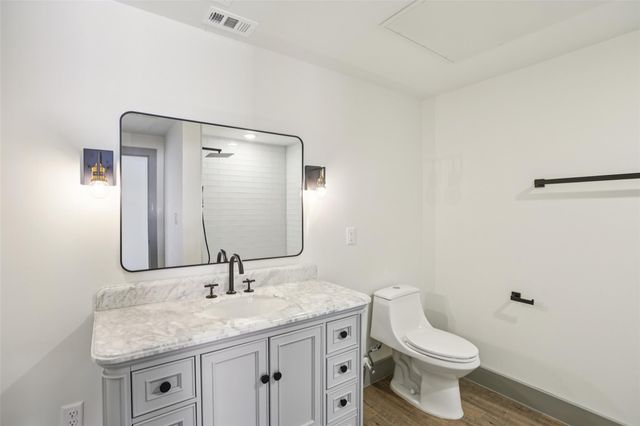 2450 Wickersham LN 1917, Austin, TX 78741