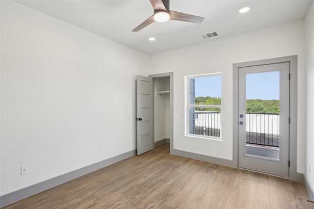 2450 Wickersham LN 1917, Austin, TX 78741