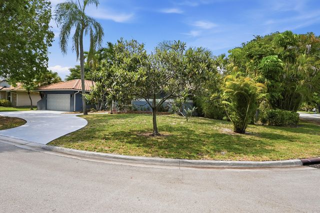 9033 NW 47th Court, Coral Springs, FL 33067
