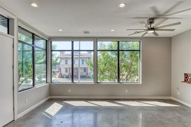 829 NW 6th Street, Oklahoma City, OK 73106