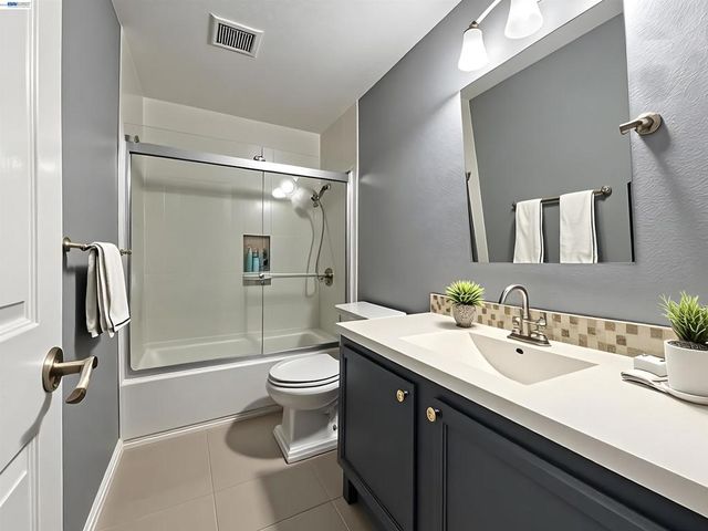 4390 Conejo Dr, Danville, CA 94506