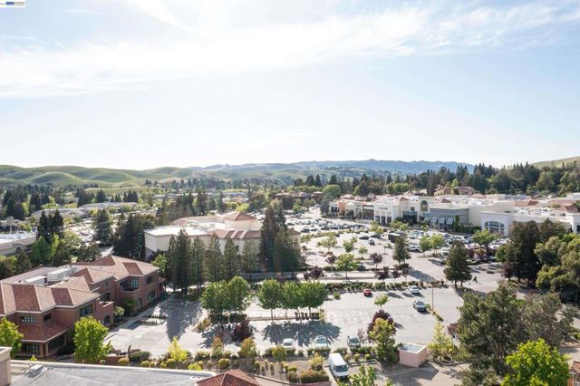 4390 Conejo Dr, Danville, CA 94506
