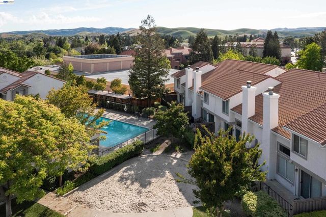 4390 Conejo Dr, Danville, CA 94506