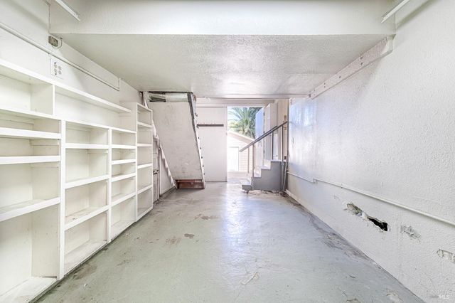 41 Meadow Ave, San Rafael, CA 94901