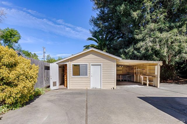 41 Meadow Ave, San Rafael, CA 94901