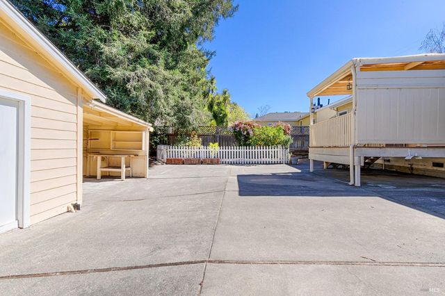 41 Meadow Ave, San Rafael, CA 94901