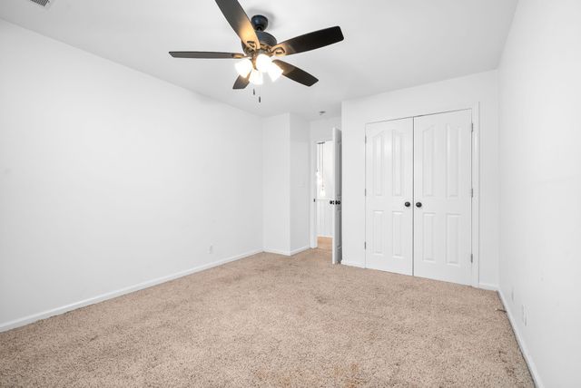 135 Weymouth Ct, Clarksville, TN 37043