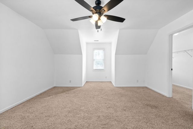 135 Weymouth Ct, Clarksville, TN 37043