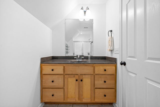 135 Weymouth Ct, Clarksville, TN 37043