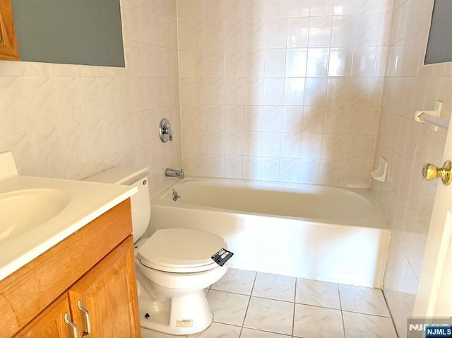 568 Pennsylvania Avenue, Elizabeth, NJ 07201