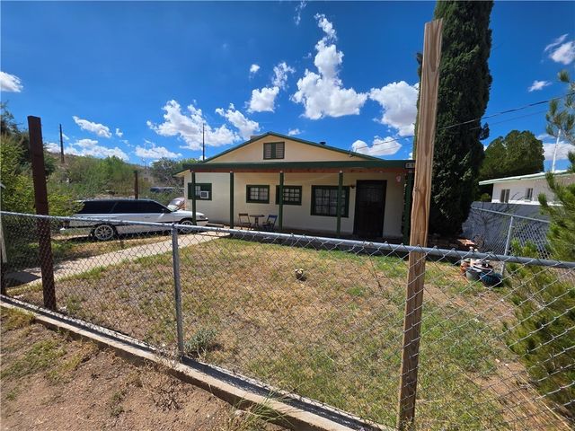 211 Taylor Street, Kingman, AZ 86401