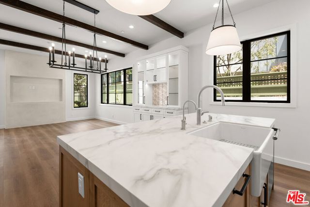 930 Lincoln Boulevard A, Santa Monica, CA 90403