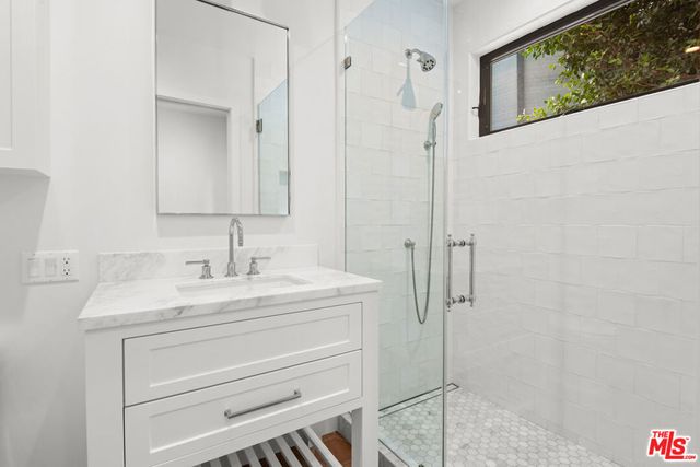 930 Lincoln Boulevard A, Santa Monica, CA 90403