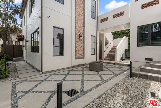930 Lincoln Boulevard A, Santa Monica, CA 90403