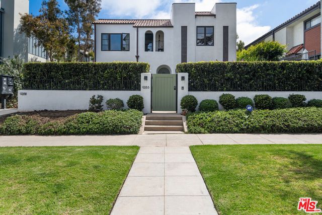 930 Lincoln Boulevard A, Santa Monica, CA 90403