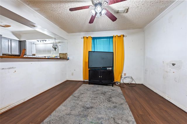 6226 Standing Oaks Street, Houston, TX 77050