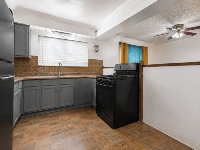 6226 Standing Oaks Street, Houston, TX 77050