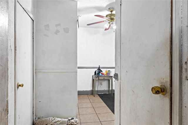 6226 Standing Oaks Street, Houston, TX 77050
