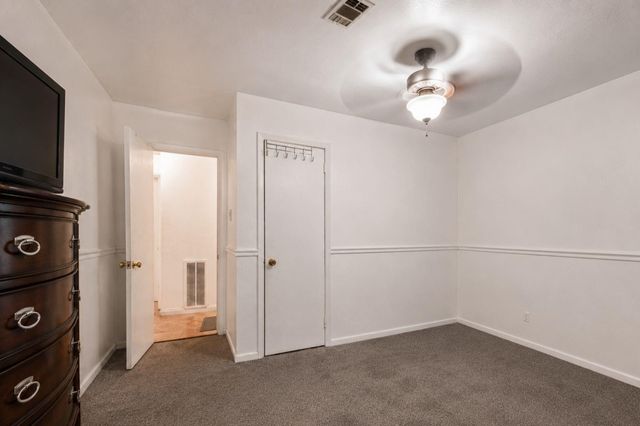 6226 Standing Oaks Street, Houston, TX 77050