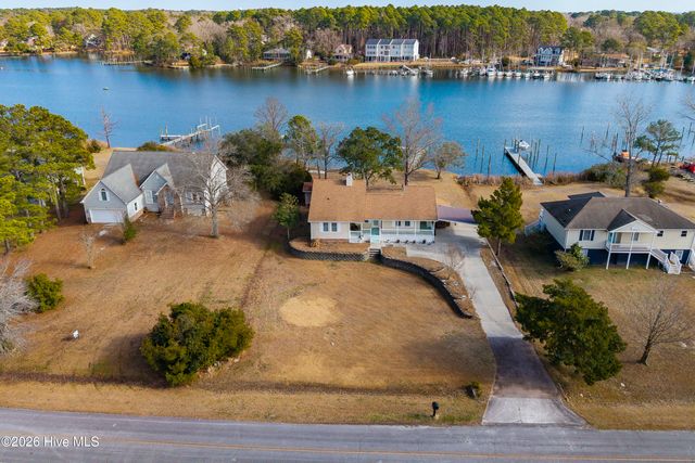 9209 Hornigold Avenue, Oriental, NC 28571