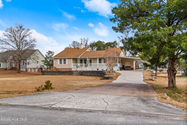 9209 Hornigold Avenue, Oriental, NC 28571