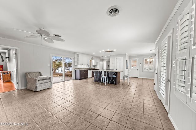 9209 Hornigold Avenue, Oriental, NC 28571