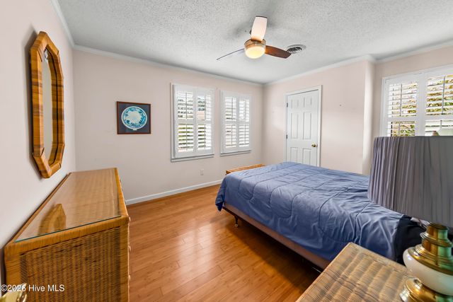 9209 Hornigold Avenue, Oriental, NC 28571