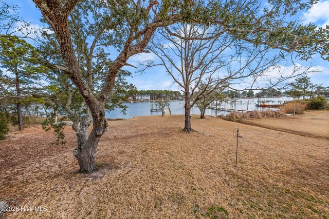 9209 Hornigold Avenue, Oriental, NC 28571