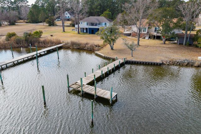 9209 Hornigold Avenue, Oriental, NC 28571