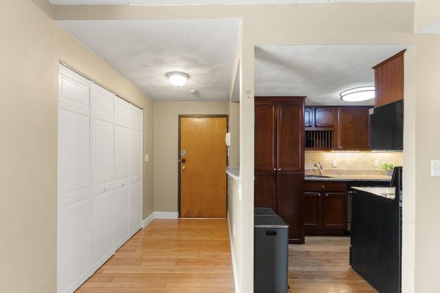 390 Broadway 51, Somerville, MA 02145