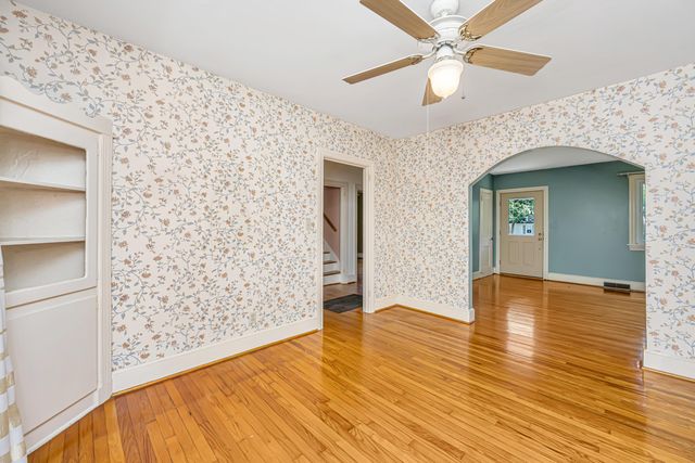 279 Hawthorne Street, Mount Pleasant, SC 29464