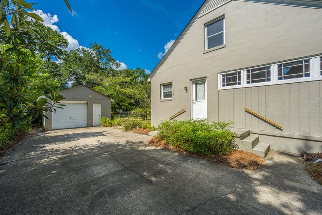 279 Hawthorne Street, Mount Pleasant, SC 29464