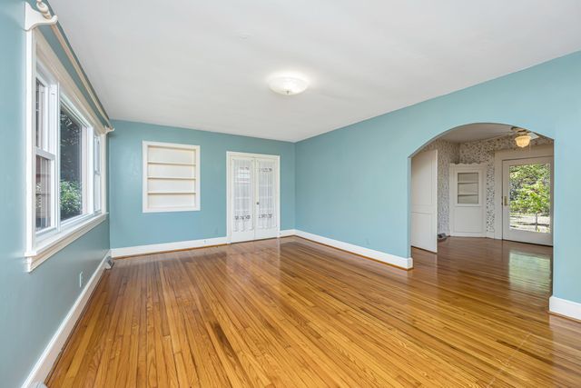 279 Hawthorne Street, Mount Pleasant, SC 29464