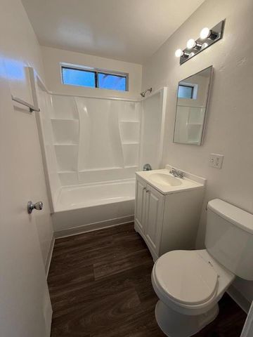 1807 Woodland Avenue, East Palo Alto, CA 94303